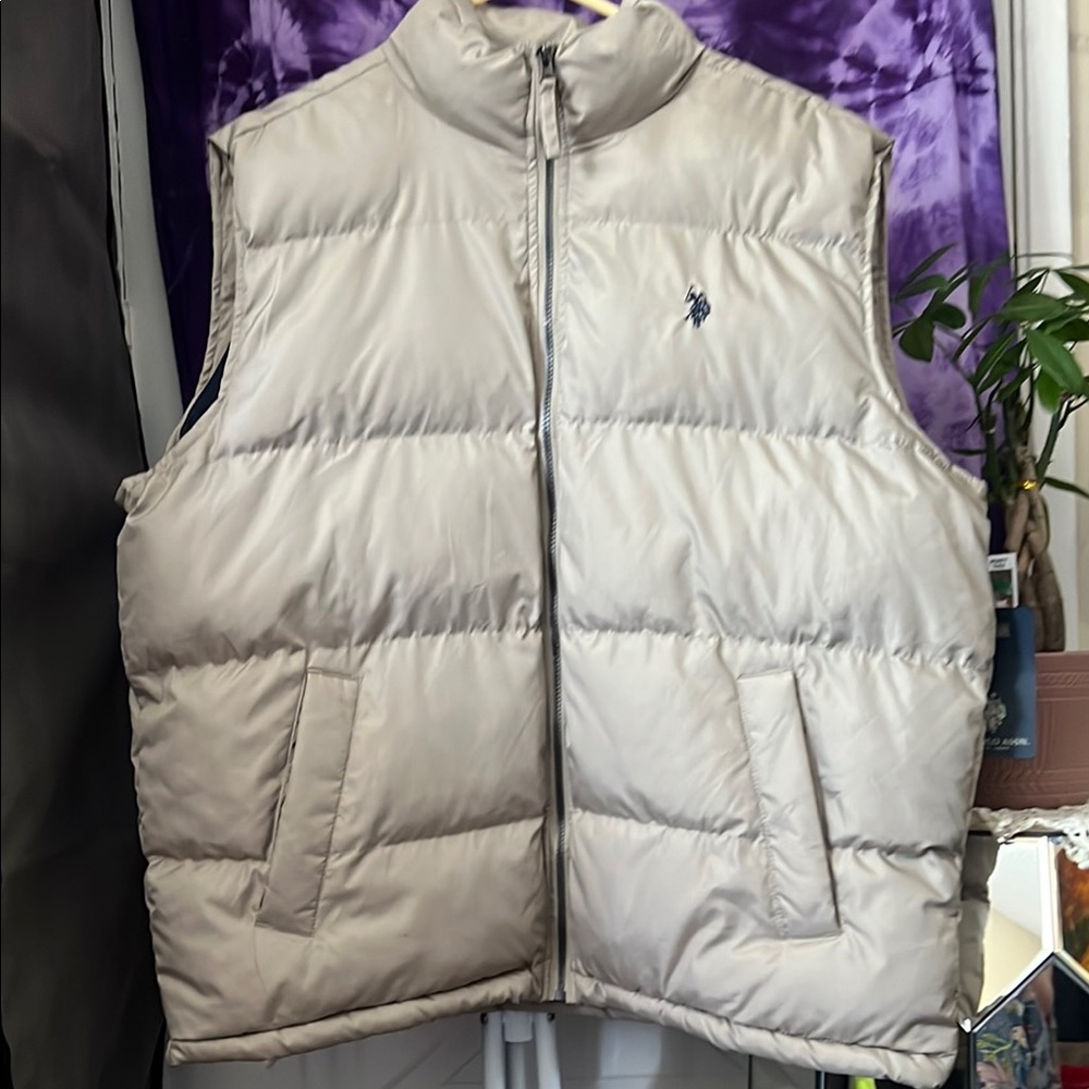 U.S. Polo Assn. Men's Signature Vest
Thompson Khaki XL